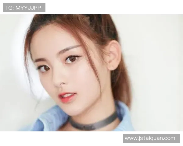 杨超越如何从偶像歌手转型为篮球明星的成长之路与挑战
