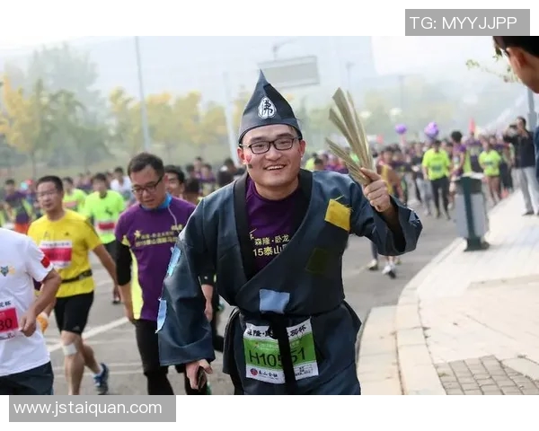 打篮球明星王柯的成长之路与赛场辉煌成就揭秘